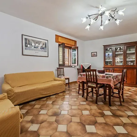 Σπίτι διακοπών Peaceful Holiday In With Balcony Perdifumo